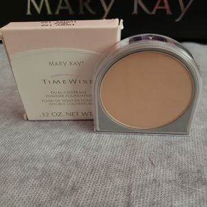 IVORY 104 Dual Coverage Foundation
